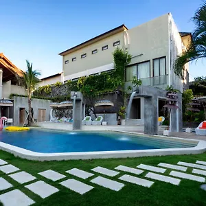 18-suite-villa-loft.ubudhotelsnow.com/