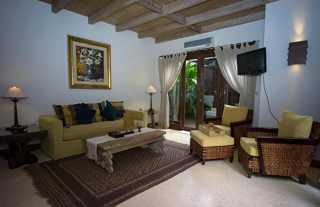 *** Üdülőpark D'Sriwing Villa Gallery Kuta Lombok Indonézia